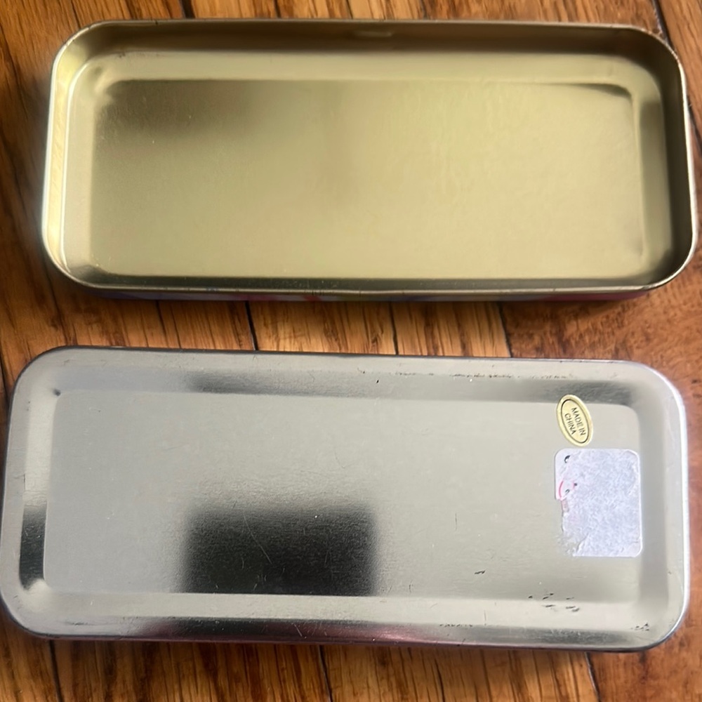 Spice Girls Tin (pencil) Box with unused eraser and pencil sharper! 1990s - Picture 3 of 4